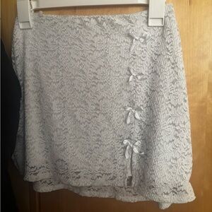 7Day Wknd Lace Bow Skirt 🤍 S | Ruffled Hem + Delicate Ribbon Detail